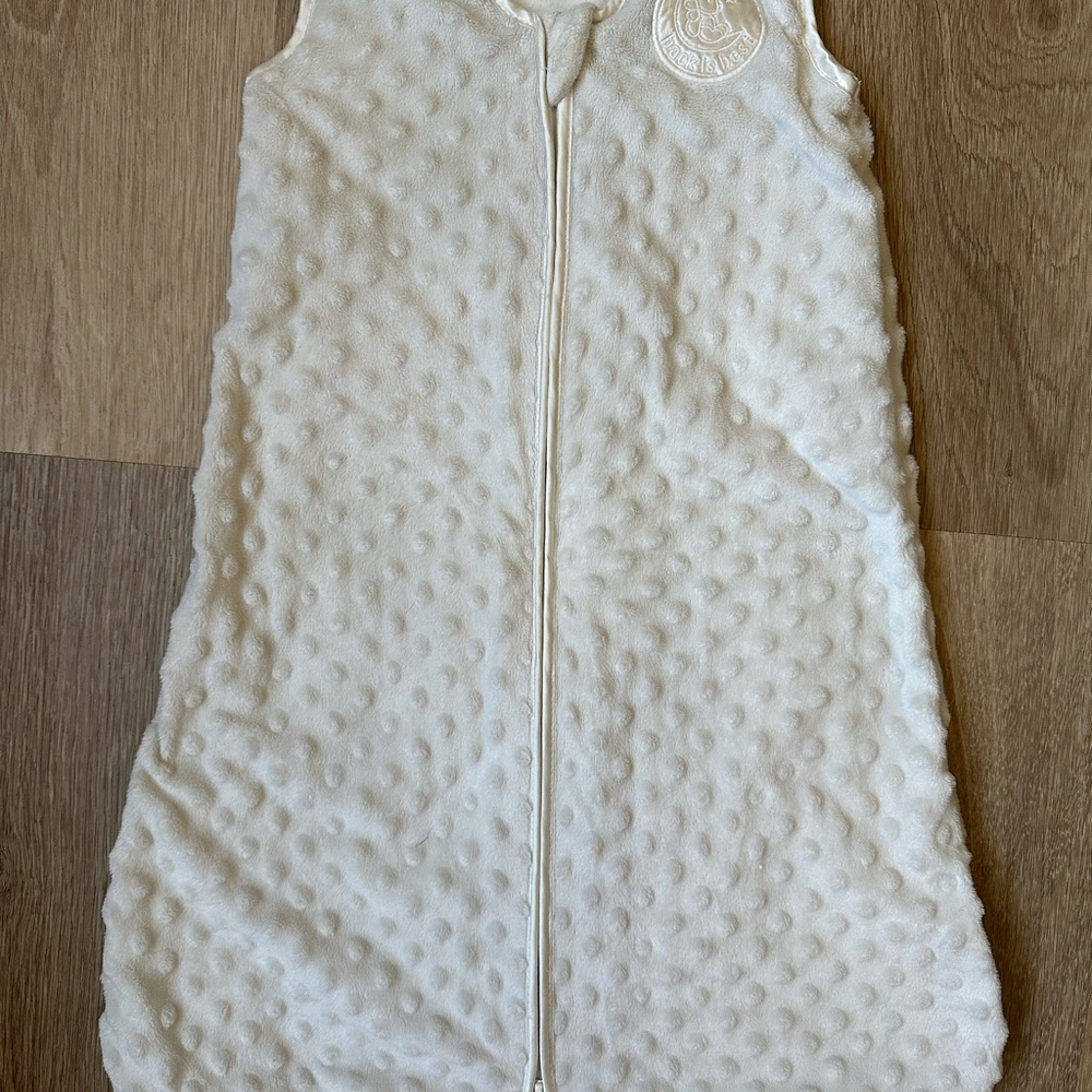 Halo Cream plushy Velboa dot Sleep Sack for Infants